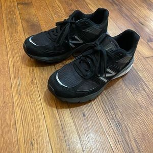 Women’s New Balance 990v5